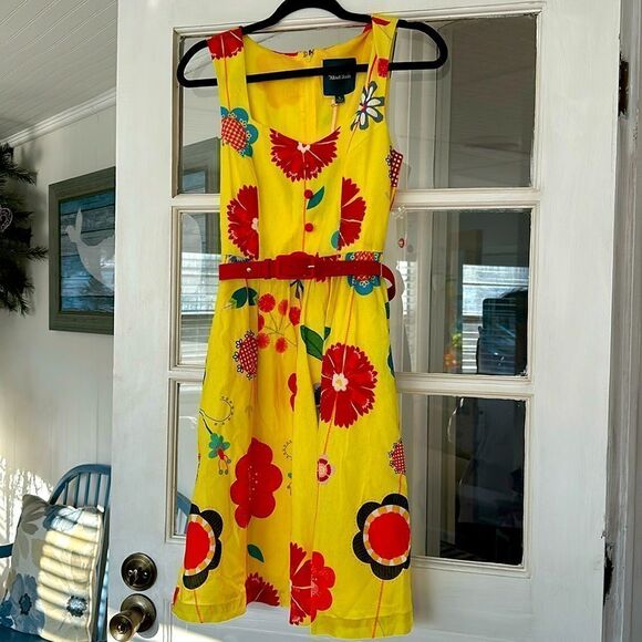 Modcloth Dresses & Skirts - NWT ModCloth Retro Looking Floral Dress